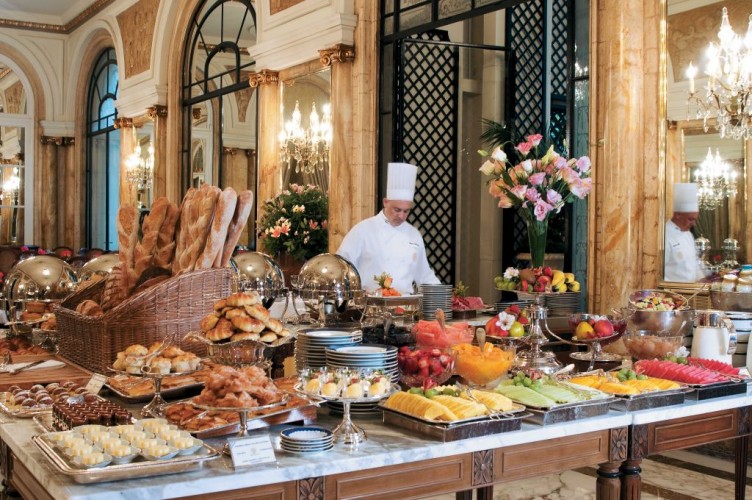 Alvear Palace, Brunch Buffet © Hawkins