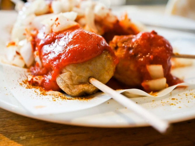 Berlin Currywurst © Berlinfoto | Dreamstime