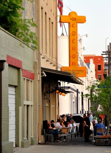 Cochon, Lower Garden, New Orleans, Louisiana © Kimberly Vardeman | Flickr