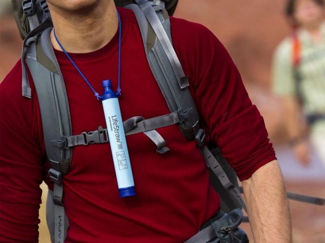 LS_CU_Hiker-Front © LifeStraw