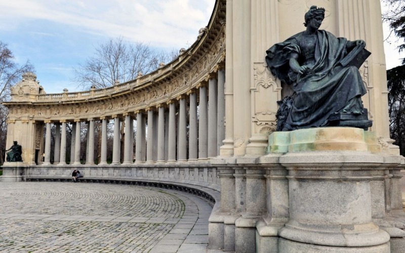 Parque del Retiro, Madrid, Spain © Lucidwaters | Dreamstime 25384961