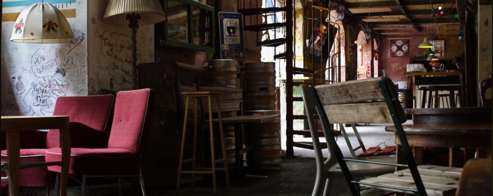 Szimpla Kert Ruin Bar, Budapest, Hungary © Ted & Jen | Flickr