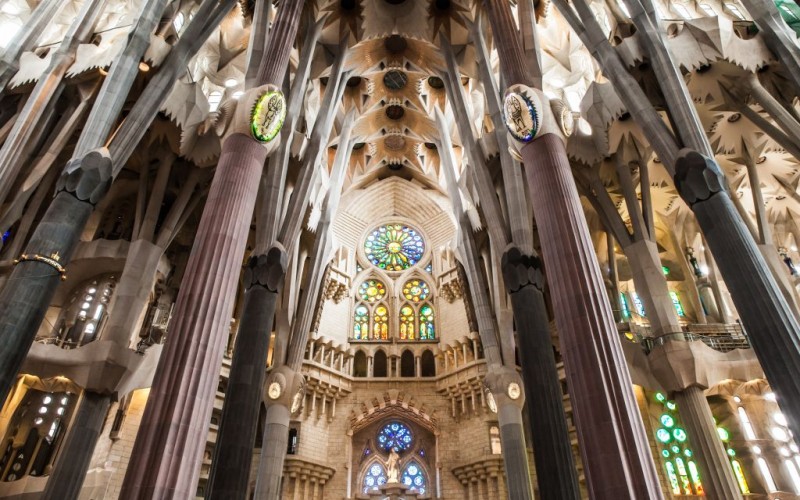 Antoni Gaudi's La Sagrada Familia in Barcelona, Spain © Alexsalcedo | Dreamstime 27935350