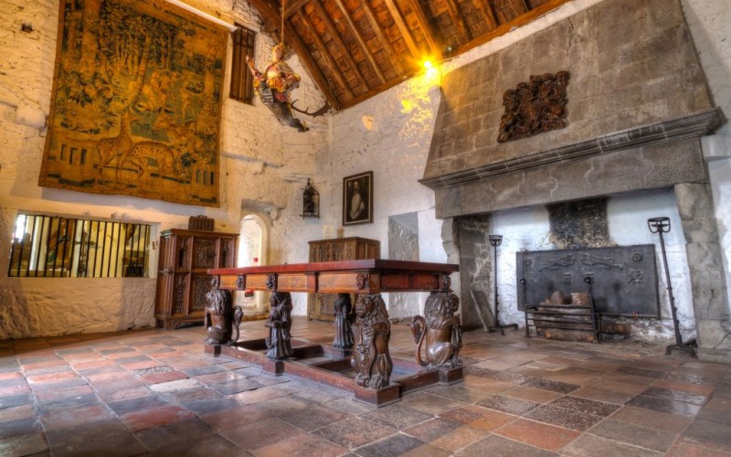 Bunratty Castle Dining Room, Ireland © Patryk Kosmider | Dreamstime 23535635