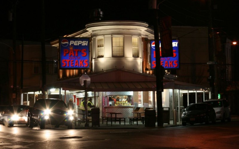 Pat's King of Steaks in South Philadelphia, Pennsylvania © Jay Reed | Flickr