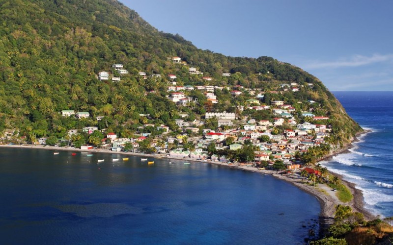 Scotts Head, Dominica © Ingalin | Dreamstime 32670088