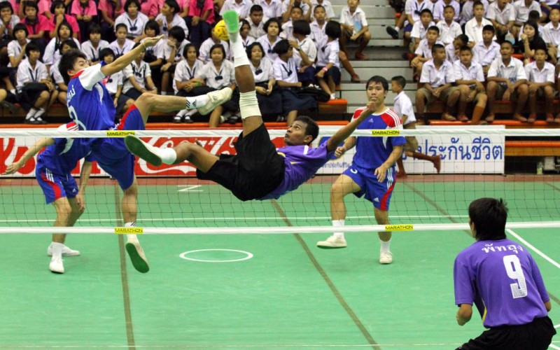 Sepak Takraw match in Chonburi, Thailand © Sippakorn Yamkasikorn | Dreamstime 17594342