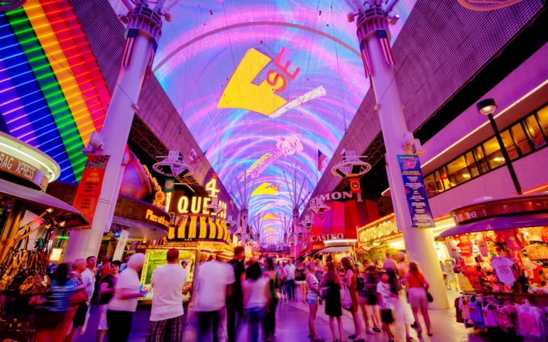 The Fremont Street Experience, Downtown Las Vegas, Nevada © Kan1234 | Dreamstime 36926399