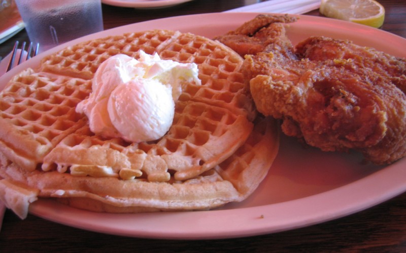 2 Roscoe's House of Chicken N' Waffles in Long Beach, Los Angeles, California © Ernesto Andrade | Flickr
