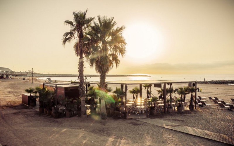 Barcelona Beach Cafe in Catalonia, Spain © Vladyslav Danilin | Dreamstime 35469780
