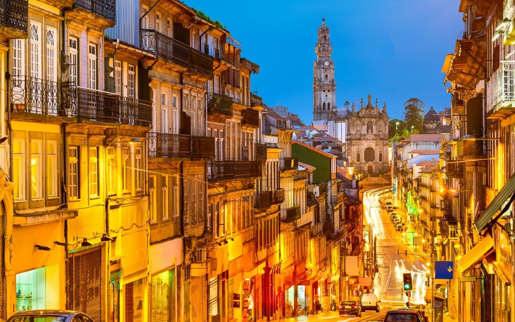 Clerigos Church in Porto, Portugal © Sean Pavone | Dreamstime 49926391