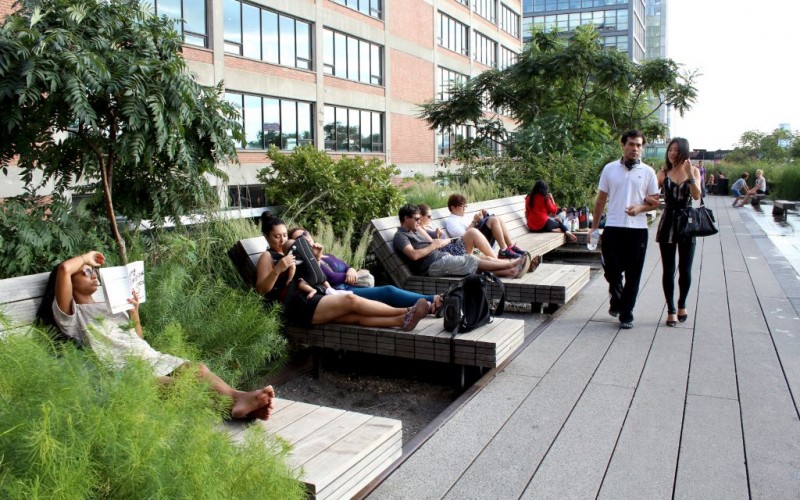 High Line Park on Manhattan's West Side, New York City © Carlos Neto | Dreamstime 47711158