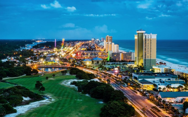 Panama City Beach, Florida © Robhainer | Dreamstime