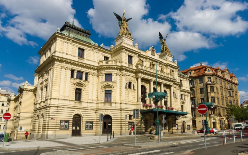 Vinohrady Theatre in Prague, Czech Republic © Buschmen | Dreamstime 48004409
