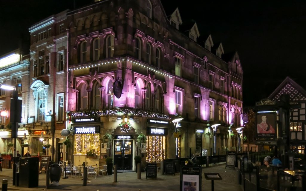 The Mitre Bar at Shambles Square, Manchester, United Kingdom © Tasstock | Dreamstime 35545541