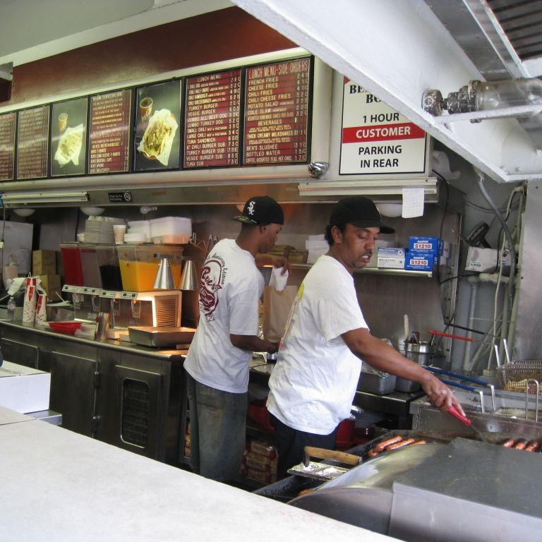 Ben's Chili Bowl, Washington D.C. © Mack Male | Flickr