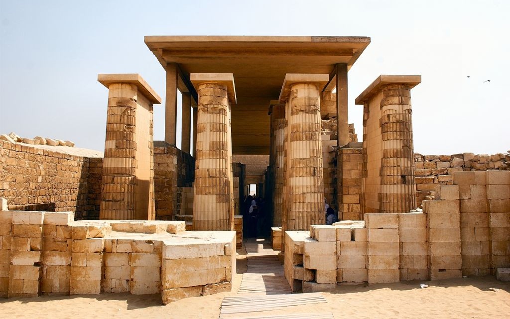 Saqqara, Egypt © M H | Dreamstime 3845024