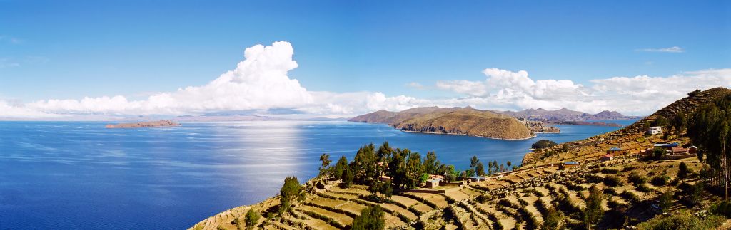 Lake Titicaca, Bolivia © Hugoht | Dreamstime 20418726