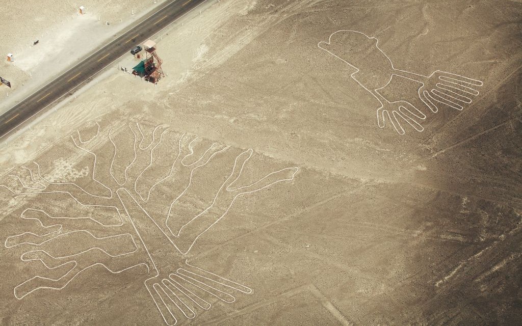 Nazca Lines, Peru © Dmitry Islentyev | Dreamstime 45511634