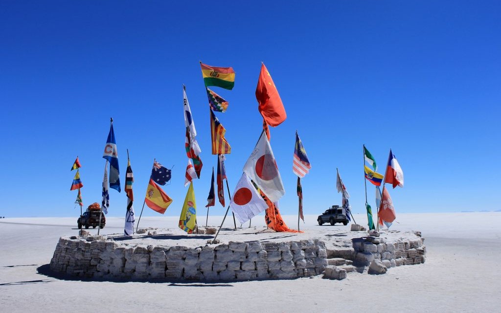 Salar de Uyuni, Bolivia © Ivanbarreto | Dreamstime 26798666