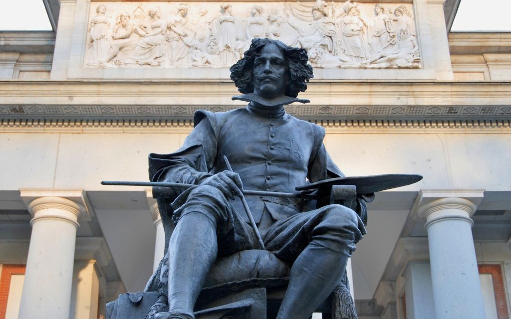 Statue of Velazquez, Prado Museum, Madrid, Spain © Alfonsodetomas | Dreamstime 15194043