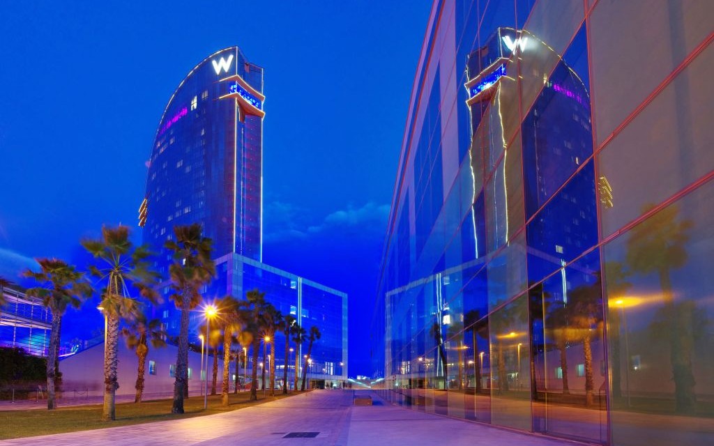 The W, Barcelona, Spain © Byelikova | Dreamstime 43703277