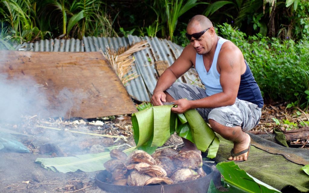 Umu Oven, Samoa © Rafael Ben-ari | Dreamstime 34613970