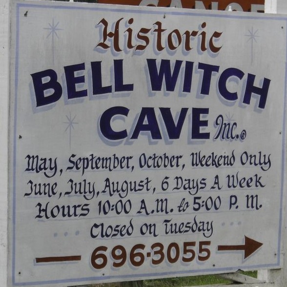 Bell Witch Cave, Adams, Tennessee © Denis Mattox | Flickr