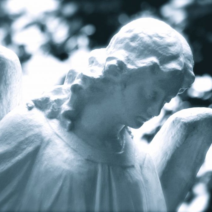 Cemetery Angel Statue © Angelo Juan Ramos | Flickr