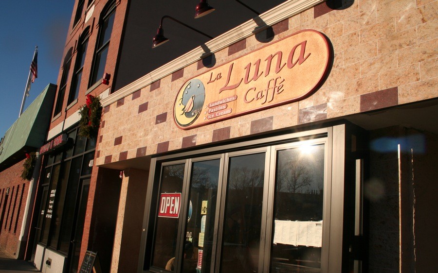 Luna Caffe, Wilmington, North Carolina © Christopher Schmidt | Flickr