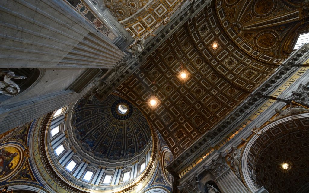 Saint Peter's Basilica, Vatican City © Luca Roggero | Dreamstime 39167374