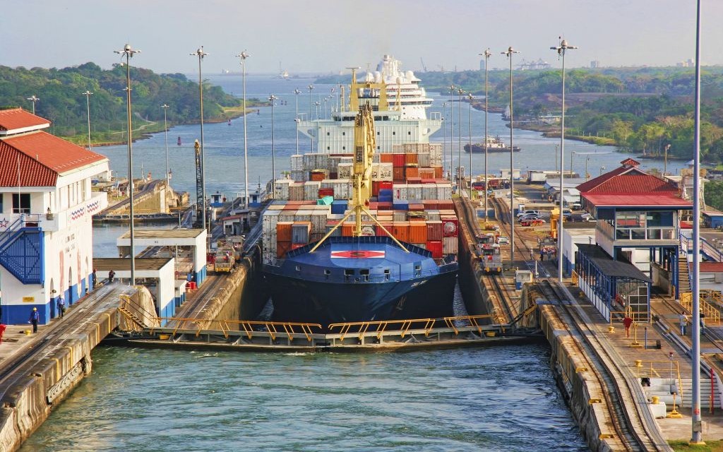 The Panama Canal © Picturemakersllc | Dreamstime 29140644