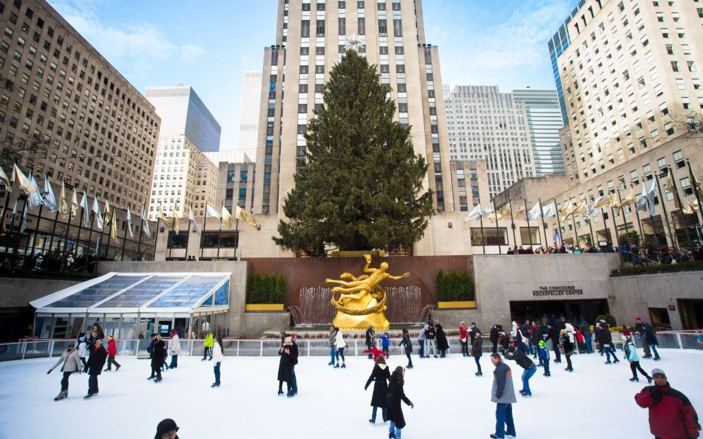 The Rink at Rockefeller Center, New York City © Littleny | Dreamstime 35981922