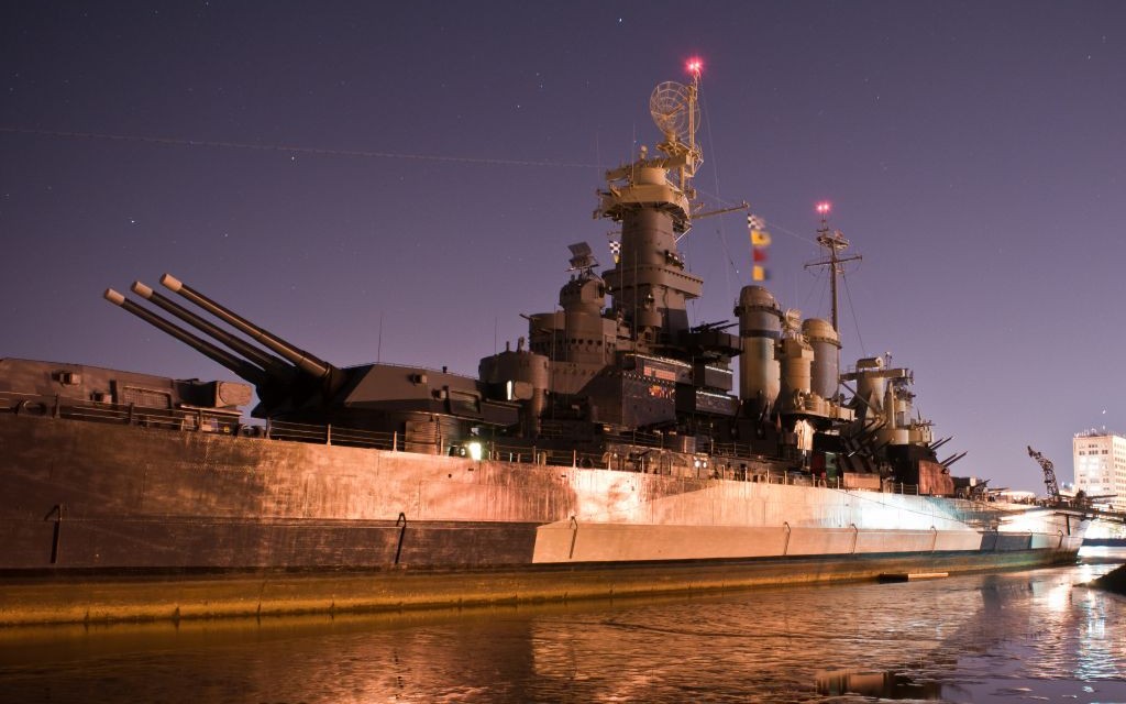 USS North Carolina of in Wilmington © Alex Grichenko | Dreamstime 26920489