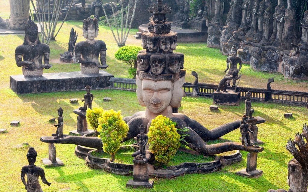 Xieng Khuan Buddha Park, Vientiane, Laos © Sergeychernov | Dreamstime 35961811