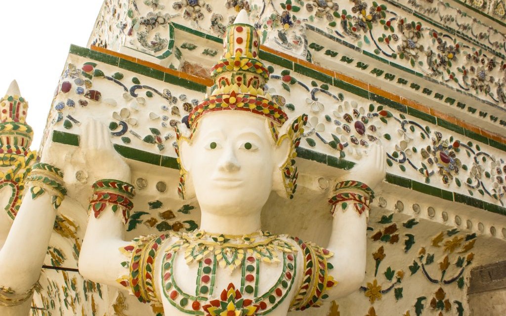 Wat Arun, Bangkok, Thailand © Nonnut Nomrawee | Dreamstime 53548380