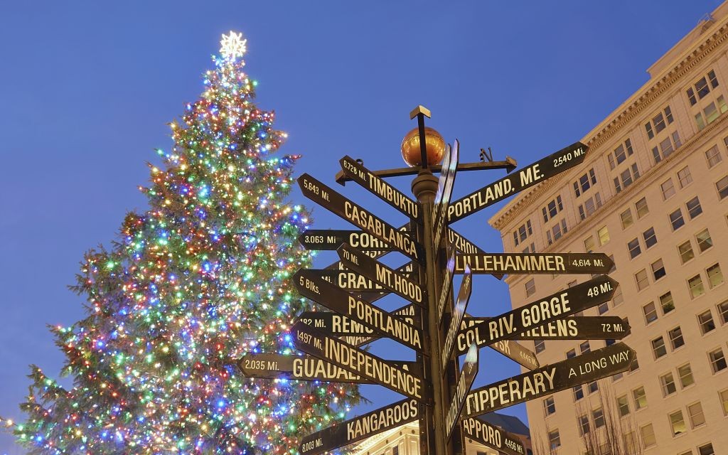 Christmas Tree, Pioneer Square, Portland, Oregon © Jpldesigns | Dreamstime