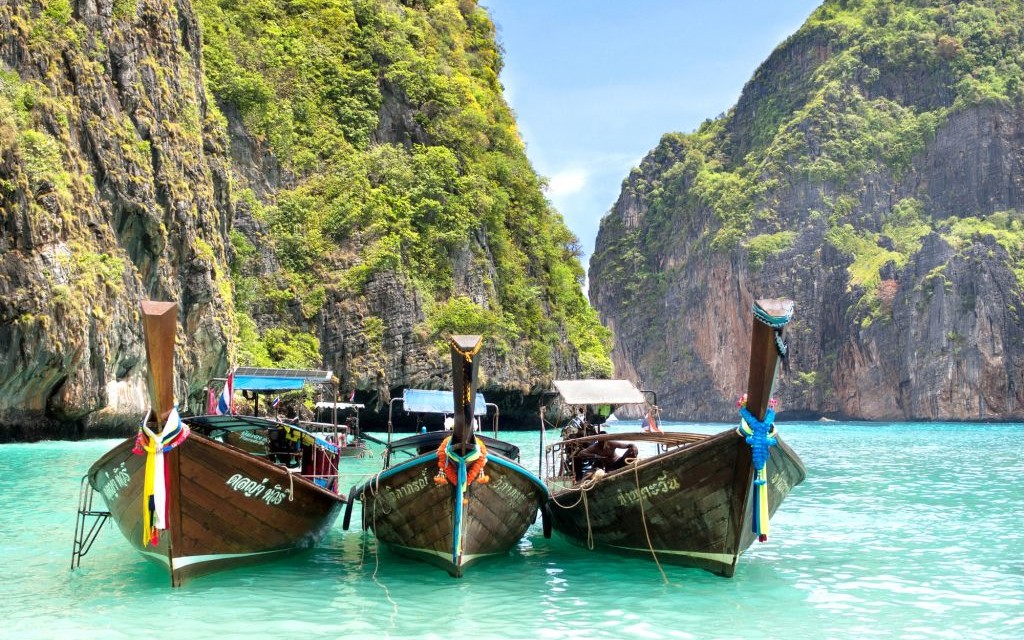 Ko Phi Phi Leh, Thailand © Rodrigolab | Dreamstime 37279067