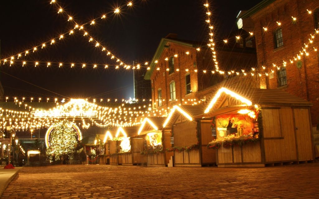Toronto Christmas Market, Canada © Perry Toone | Dreamstime 28175901