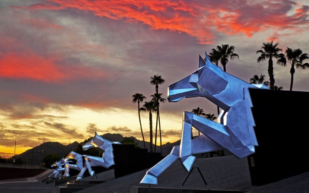 Indian Bend Road, Scottsdale, Arizona © Chris Curtis | Dreamstime 17163673