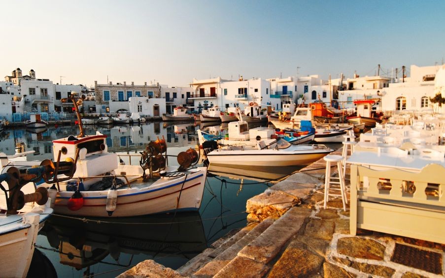 Naoussa, Paros, Greece © Serban Enache | Dreamstime 22602634