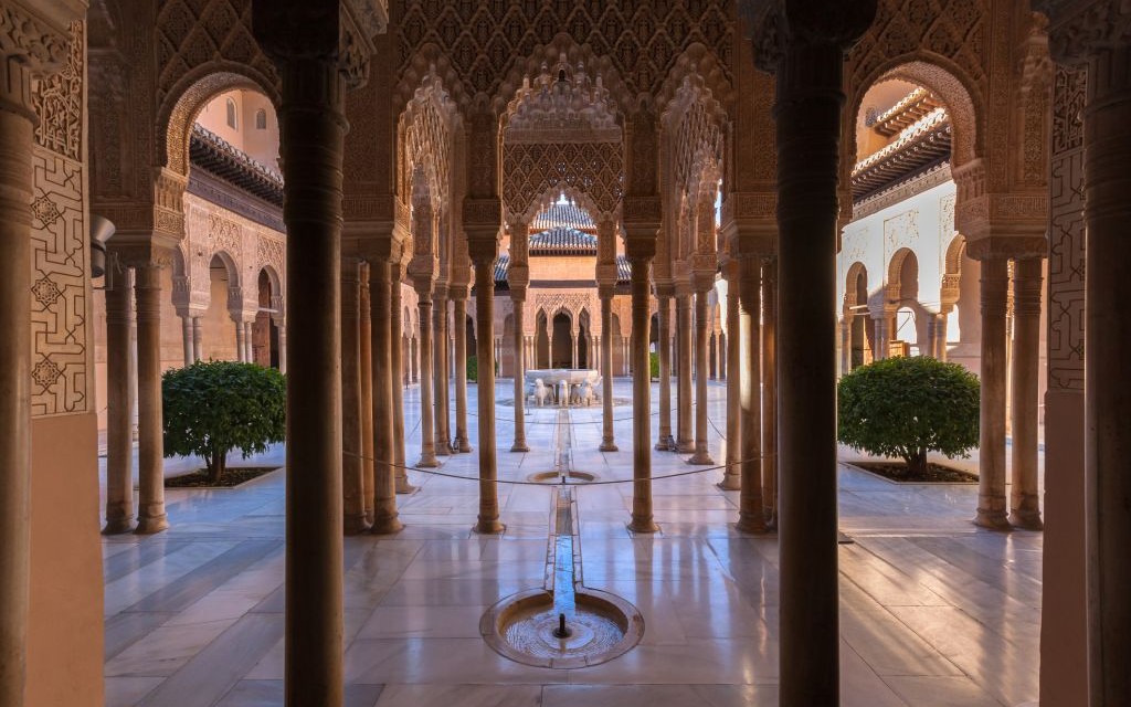 The Palacio Nazaries Courtyard at The Alhambra in Granada, Spain © Hronek | Dreamstime 45610903