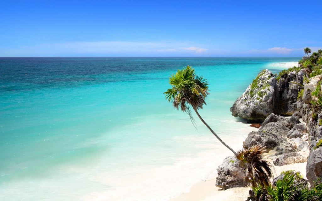 Tulum Beach, Cancun, Riviera Maya, Mexico © Joao Virissimo | Dreamstime 13616621