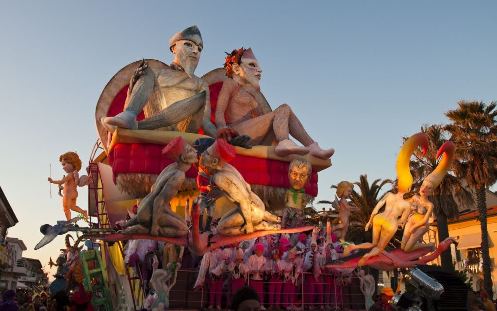 Carnevale di Viareggio, Italy © Marchesini62 | Dreamstime 18877001