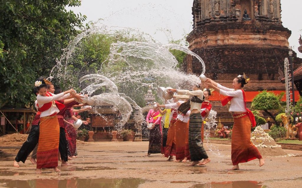 Songkran Water Festival in Chiang Mai, Thailand © Hwannaa | Dreamstime 38787944