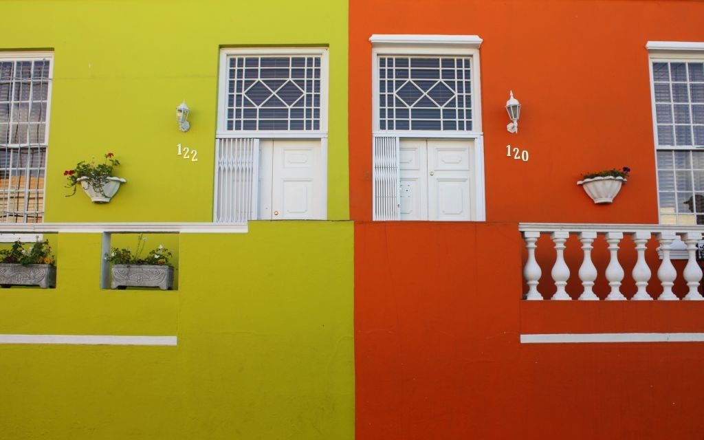 Colorful houses of the Bo-Kaap District in Cape Town, South Africa © Xvaldes | Dreamstime 11077631
