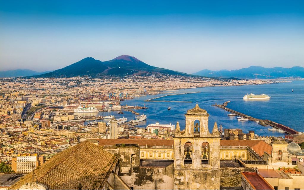 Naples & Vesuvius, Italy © minnystock | Dreamstime 45054476
