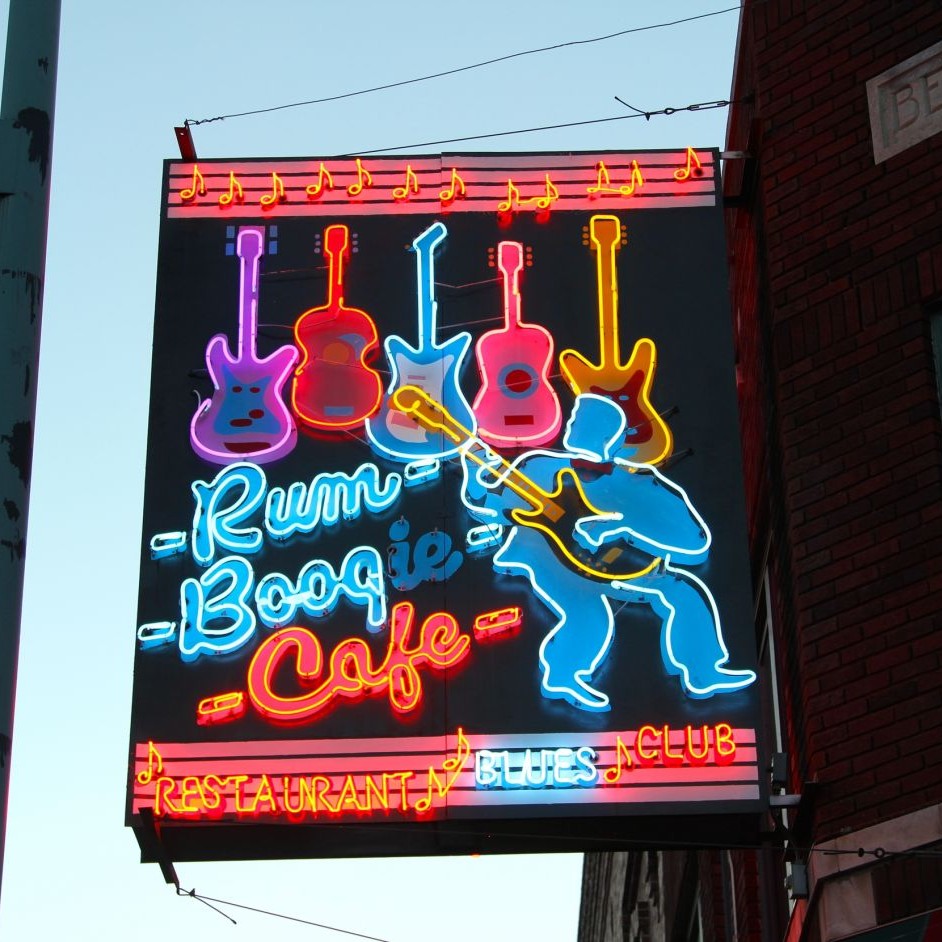 Rum Boogie Cafe, Beale Street, Memphis, Tennessee © Clewisleake | Dreamstime 40153333