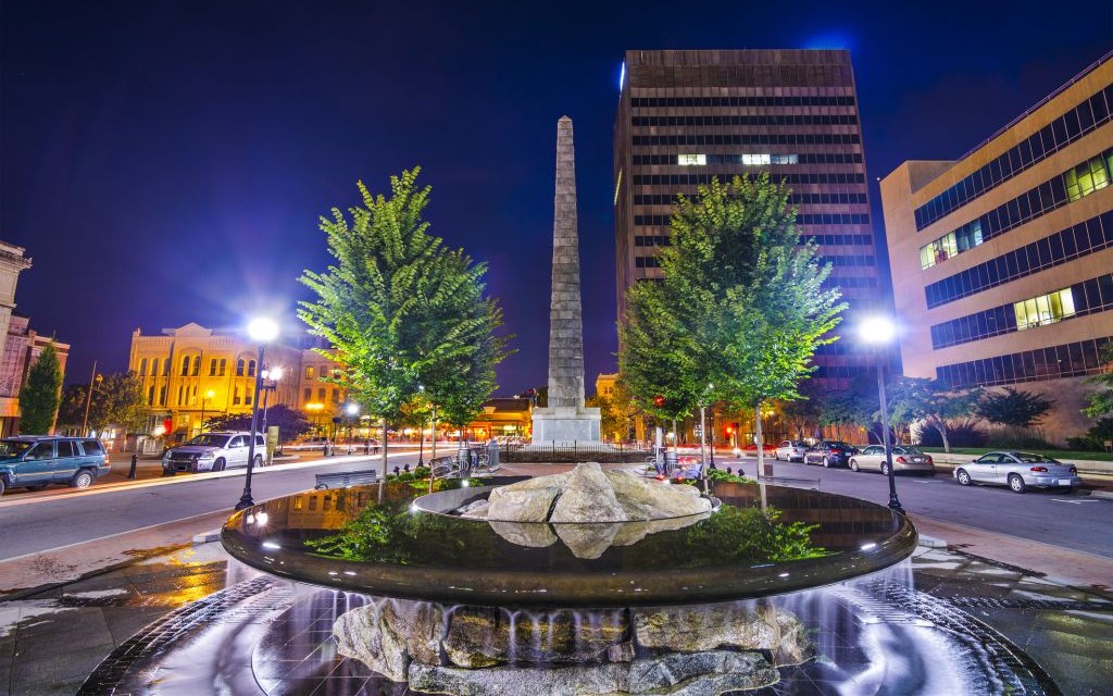 Pack Square, Asheville, North Carolina © Sean Pavone | Dreamstime