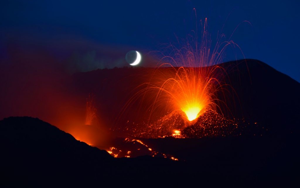 Mount Etna, Sicily © Alfio Roberto Silvestro | Dreamstime 43422719